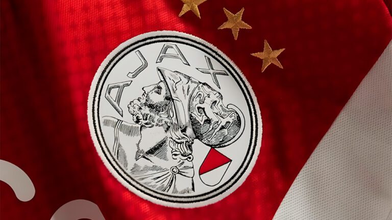 Onde assistir ao jogo do Ajax? Saiba em qual canal vai passar Escudo do Ajax