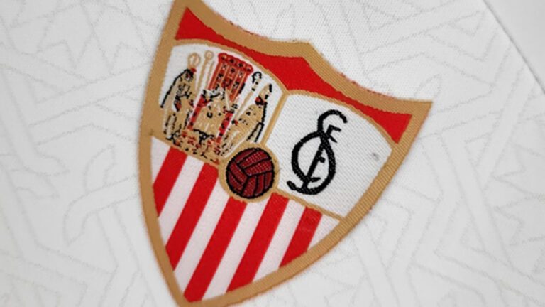 Onde assistir ao jogo do Sevilla? Saiba em qual canal vai passar Escudo do Sevilla