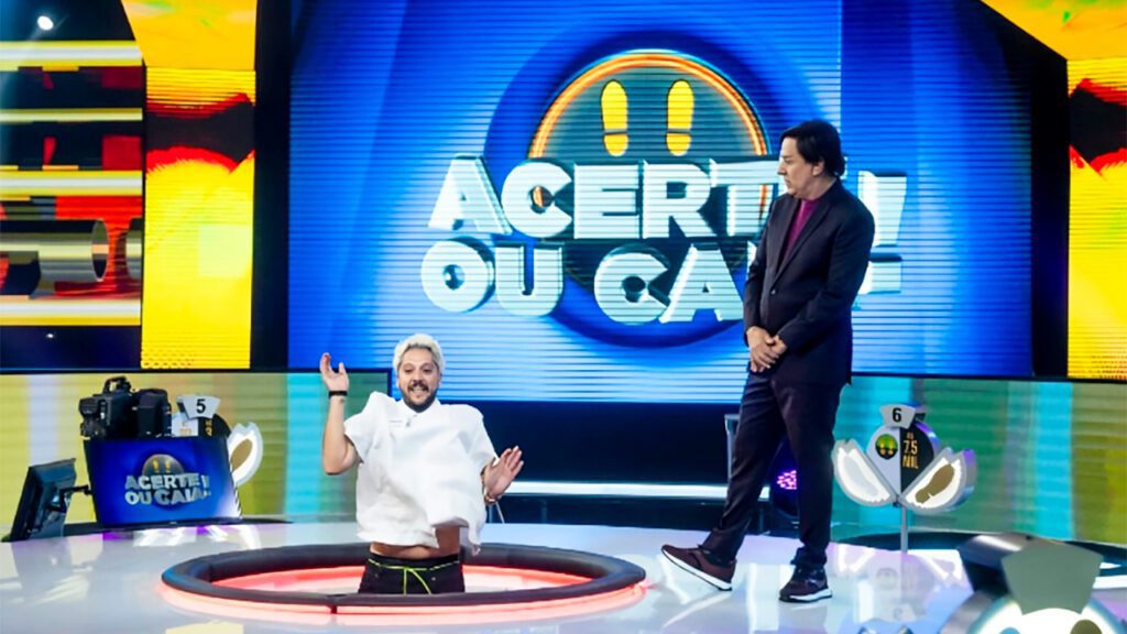 Como é o buraco do Acerte ou Caia? Descubra o segredo do programa da Record Tom Cavalcante no comando do Acerte ou Caia