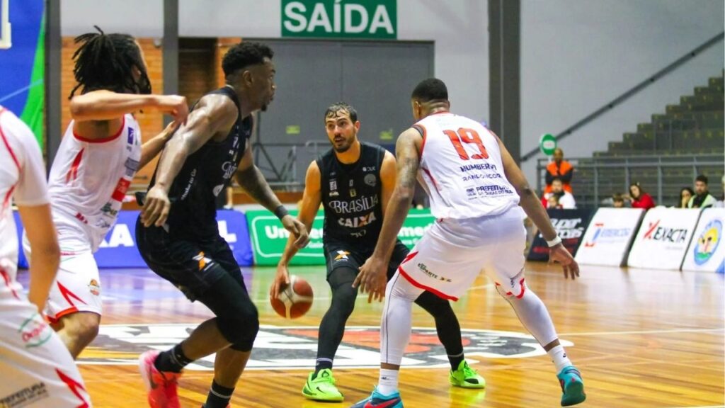 NBB: Assistir Caxias do Sul x Brasília online grátis nesta segunda (27/04/2026)